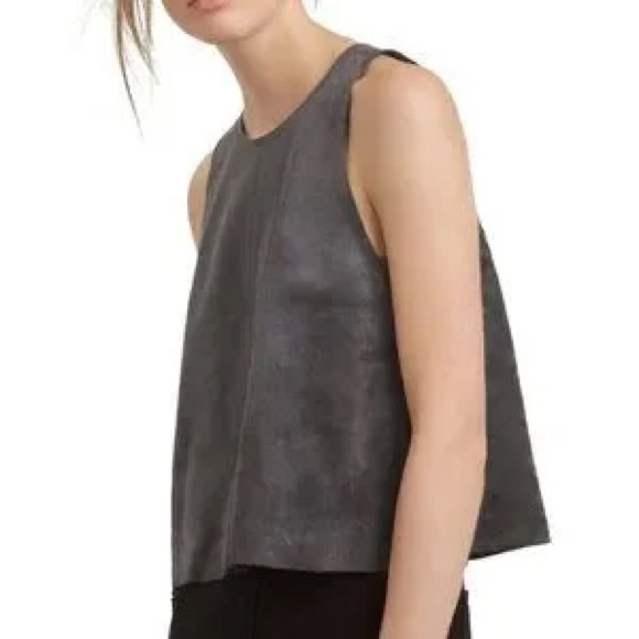 Wilfred | Swing Top - Picture 2 of 7